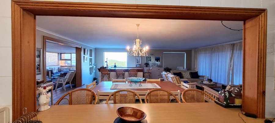 To Let 5 Bedroom Property for Rent in Vermont Western Cape